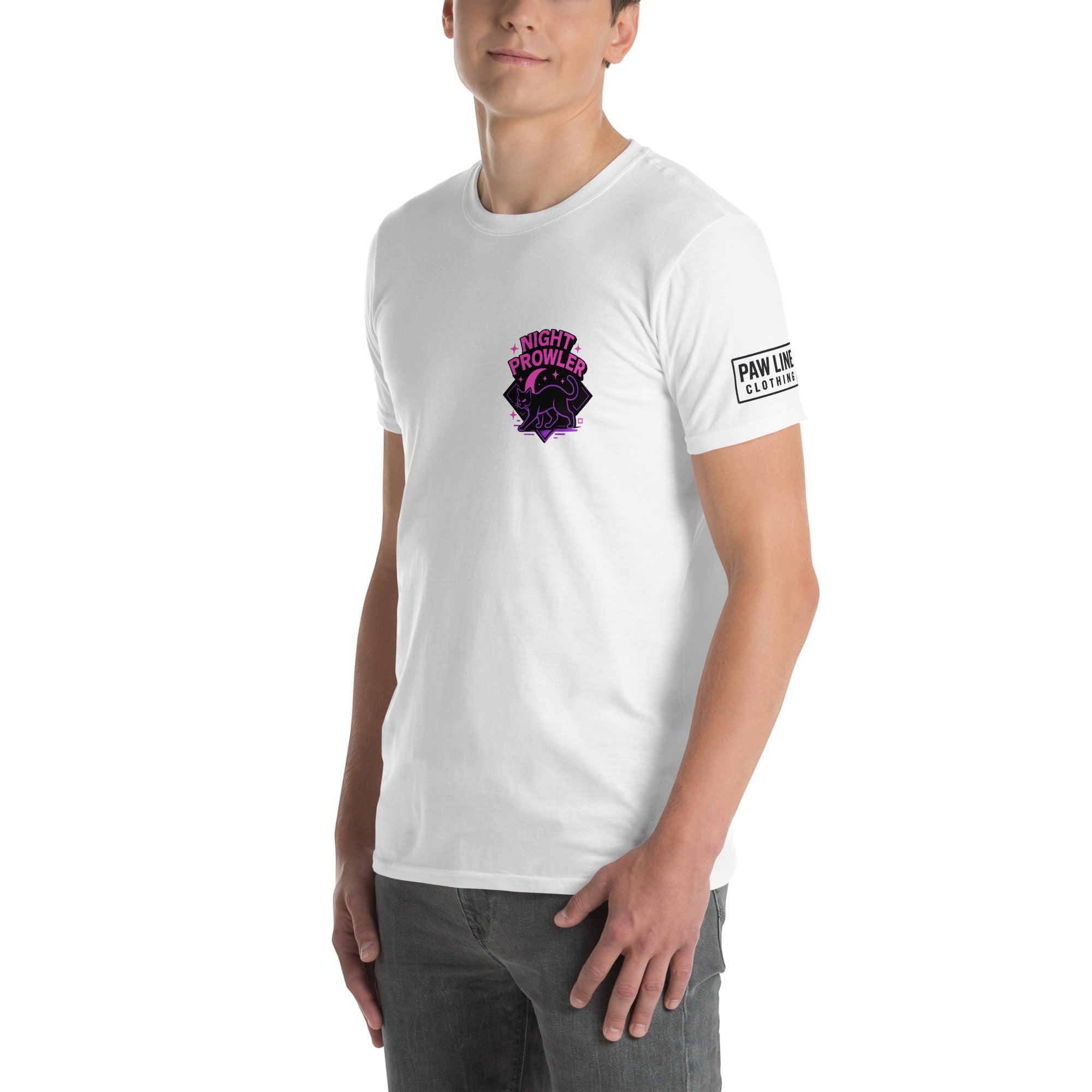 Night Prowler - Mystisches Unisex T-Shirt für Nachteulen | Pawline T-SHIRT