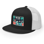 Trucker-Cap mit schwarzer Vorderseite, weißem Mesh und rechteckigem Logo-Patch