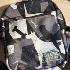 Gassitasche für Hundebsitzer mit allen Fächern