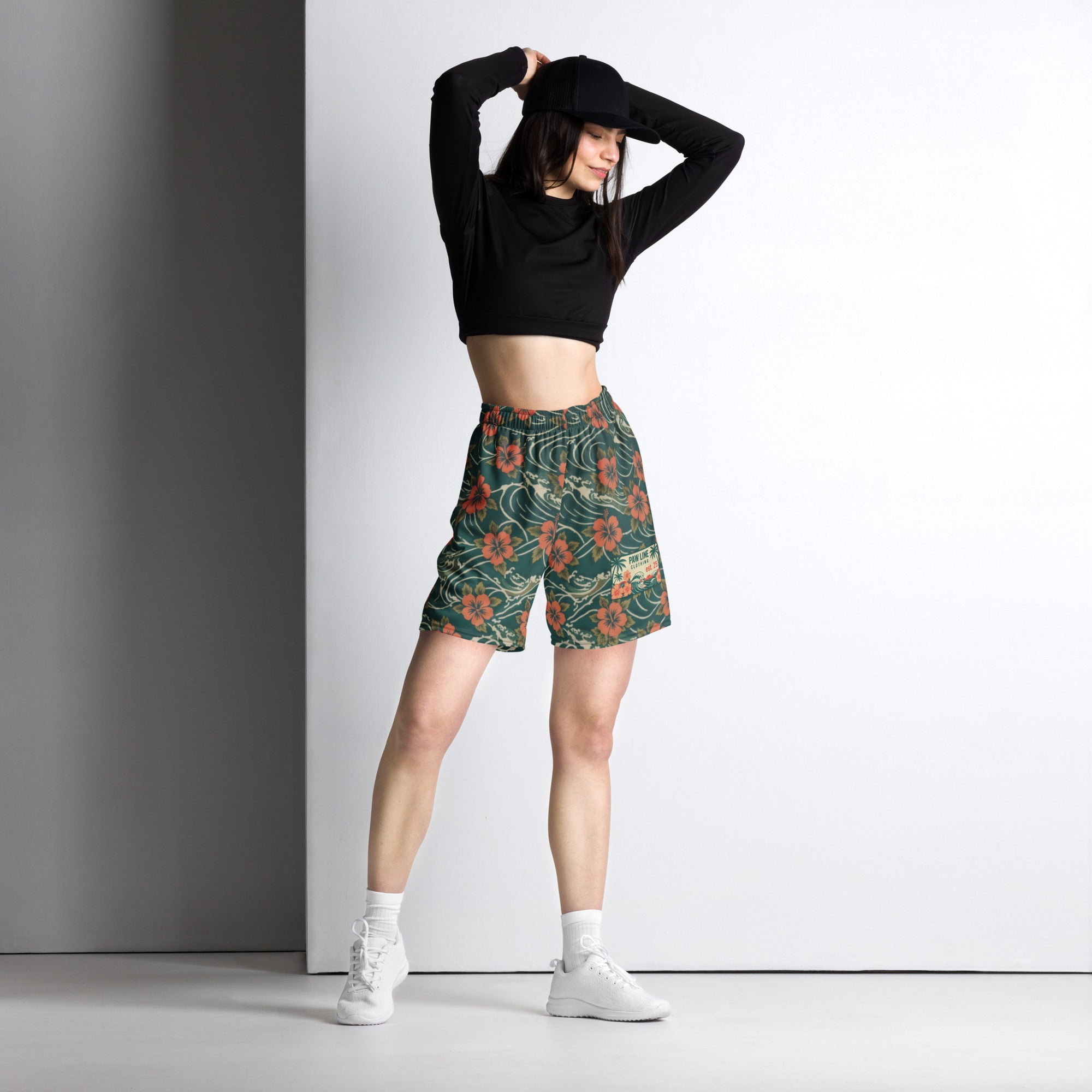 Unisex Mesh-Shorts dunkelgrün mit orangen Blumen, elastischer Bund, knielang