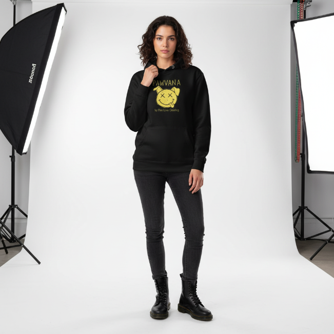 Schwarzer Hoodie mit Kapuze, Kängurutasche und gelbem Frontdruck „PAWVANA“.