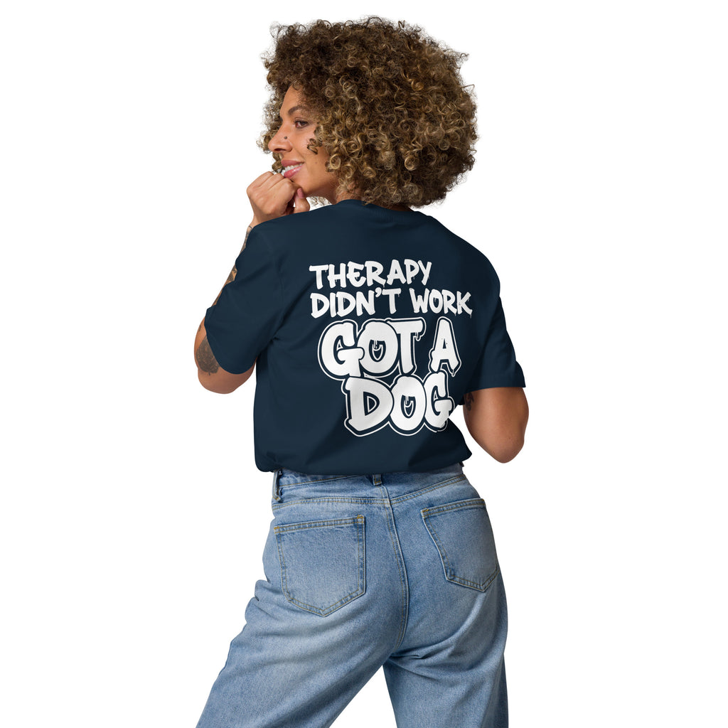 Bio-Baumwoll-T-Shirt French Navy mit Rückenprint „THERAPY DIDN'T WORK GOT A DOG“