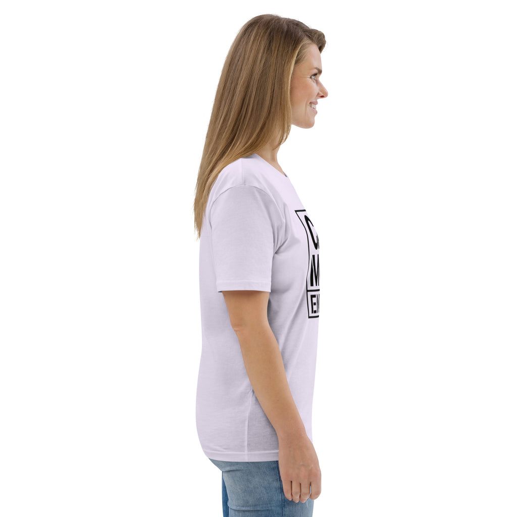 Lavendelfarbenes T-Shirt in Seitenansicht mit teilweisem Frontaufdruck „CAT MOM ENERGY“